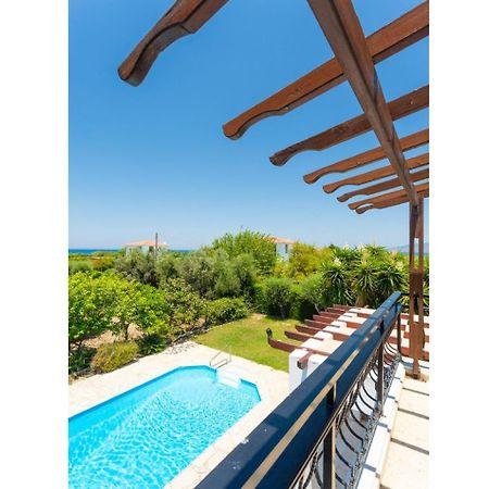 Sun Beach Villa Thio Polis Kültér fotó
