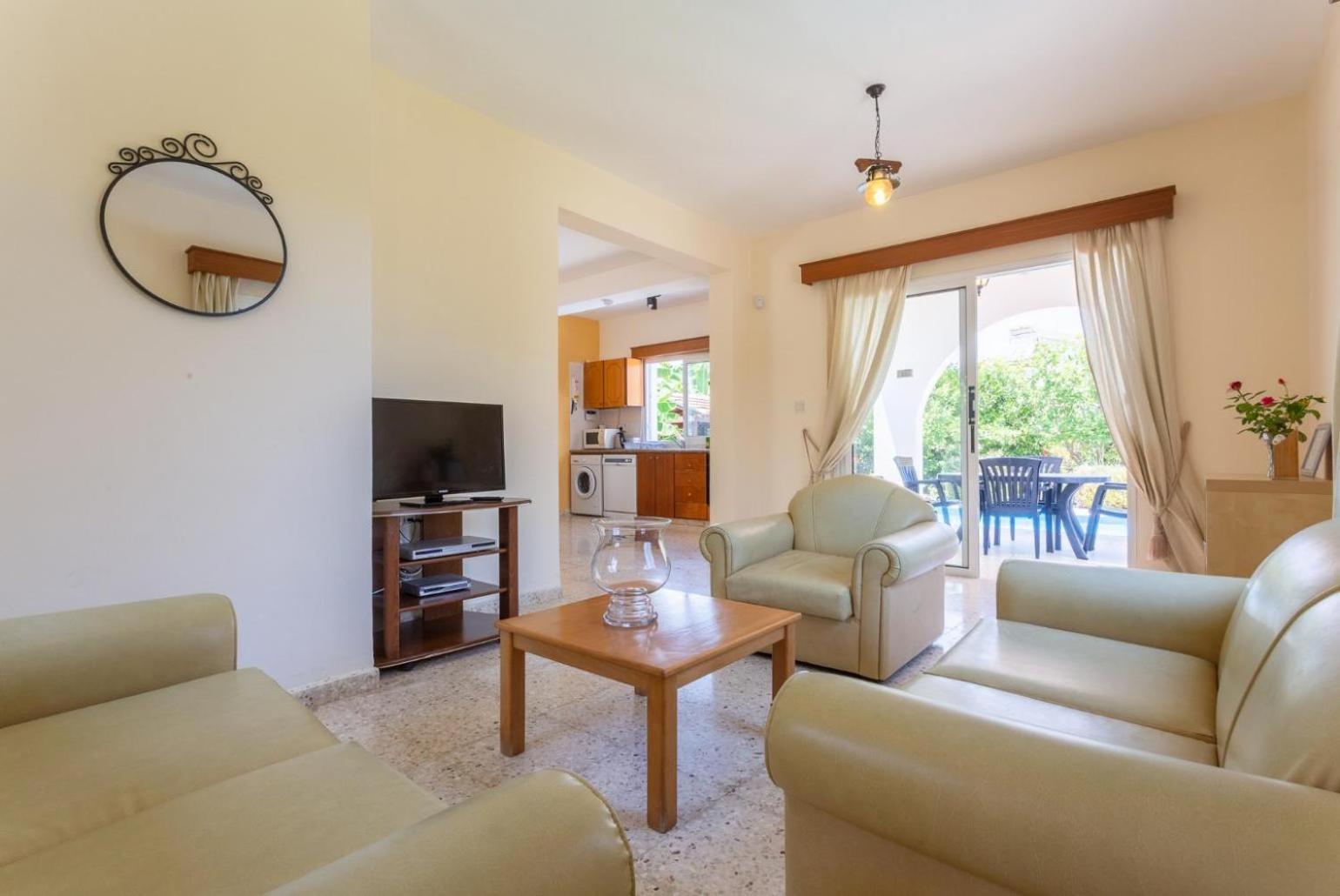Sun Beach Villa Thio Polis Kültér fotó