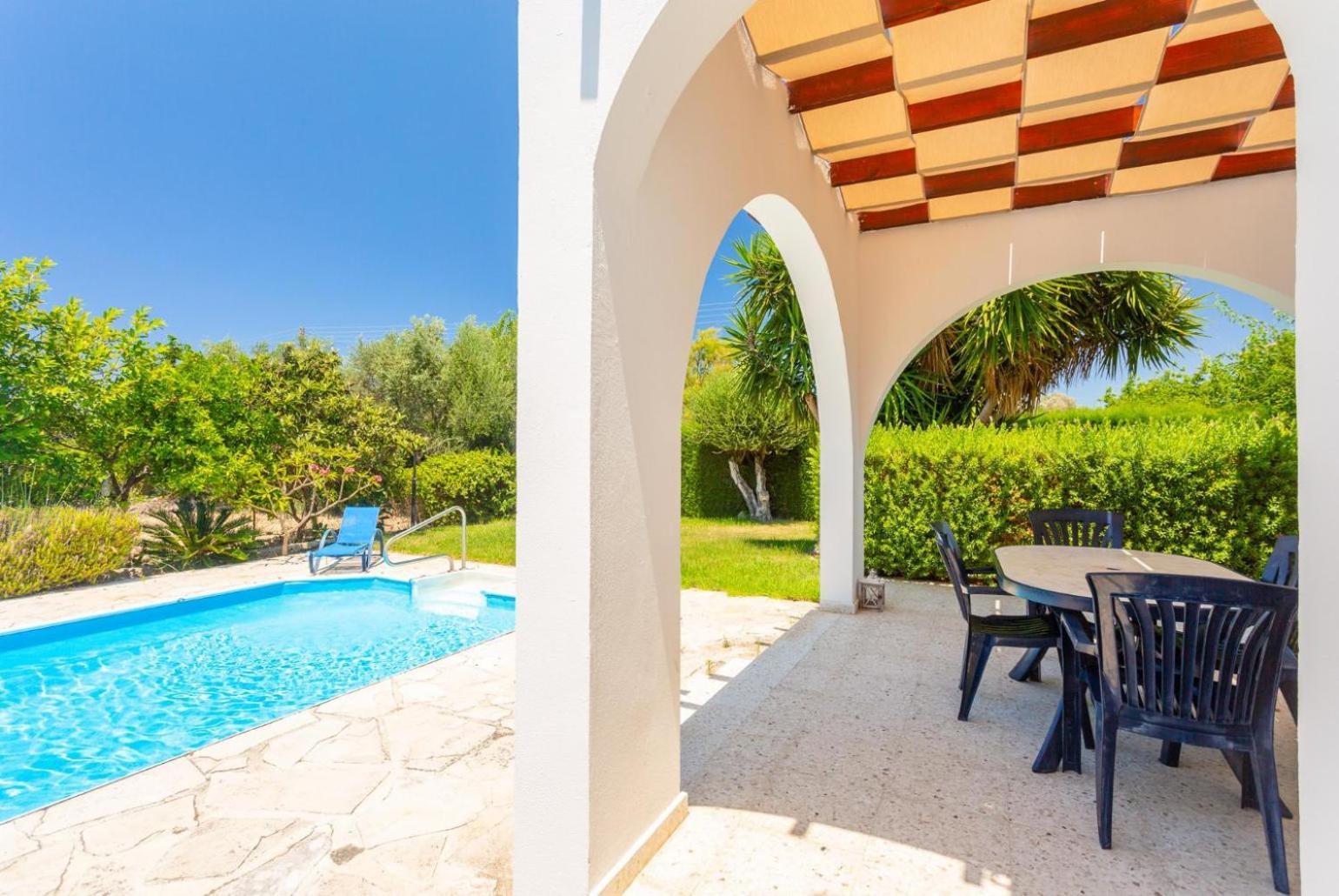 Sun Beach Villa Thio Polis Kültér fotó