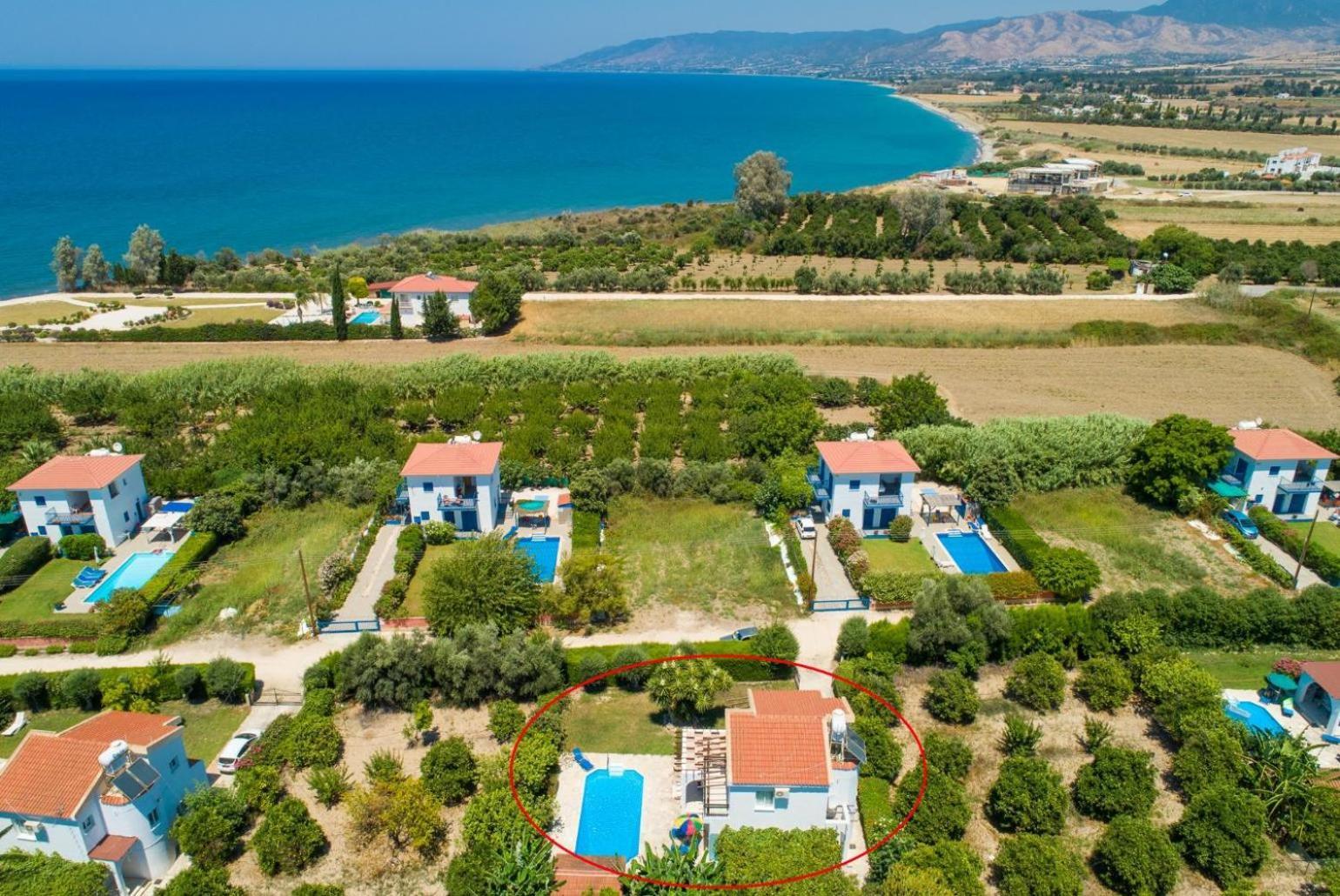 Sun Beach Villa Thio Polis Kültér fotó