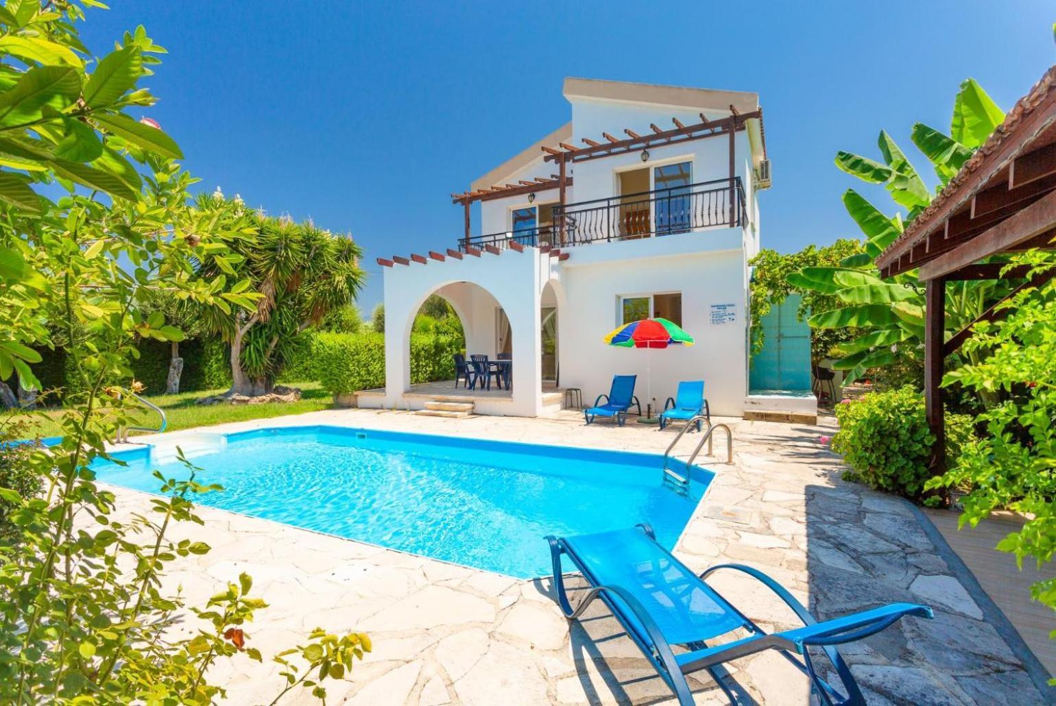 Sun Beach Villa Thio Polis Kültér fotó