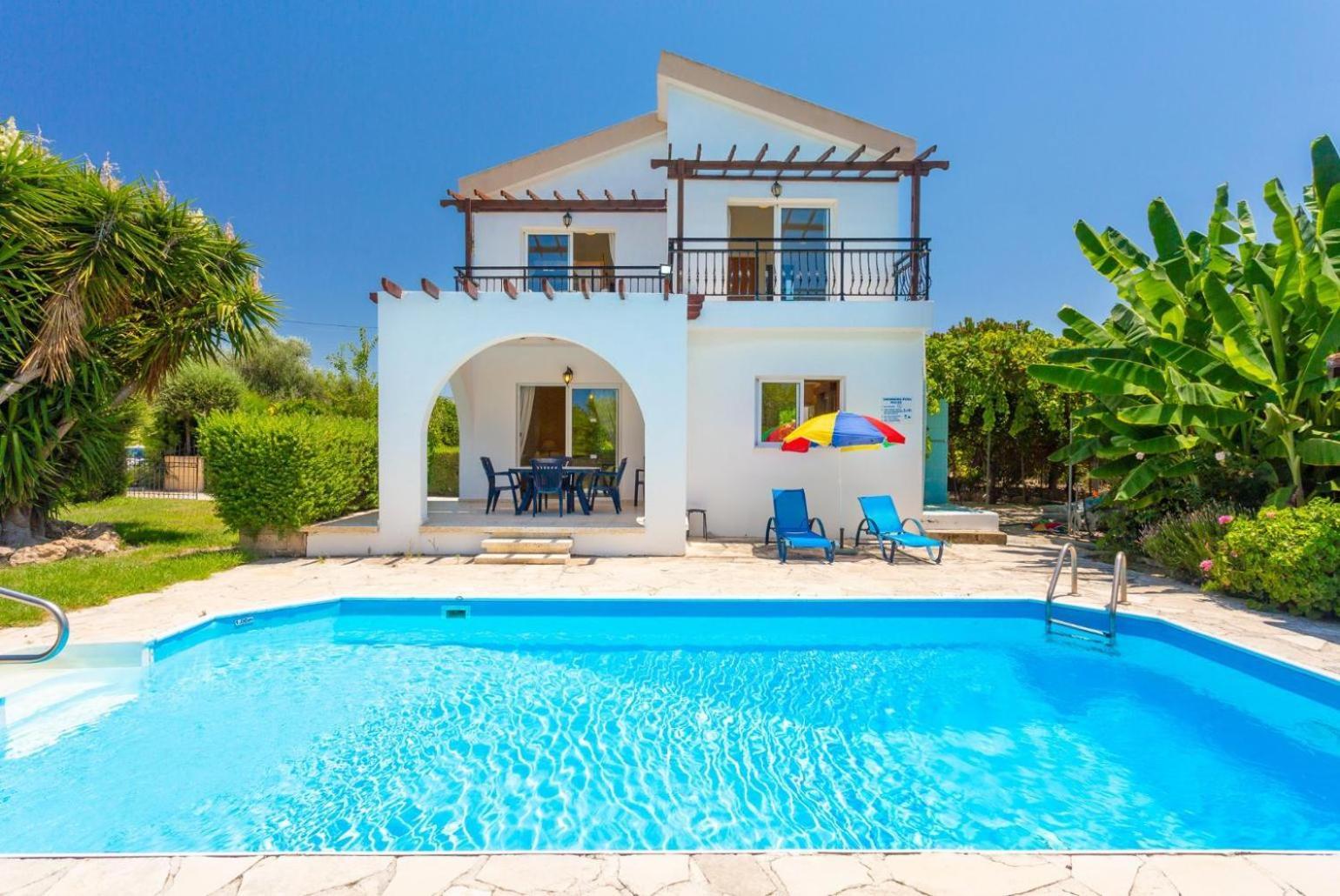Sun Beach Villa Thio Polis Kültér fotó